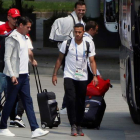 La selección no se paró con los aficionados en Madrid. JAVIER ETXEZARRETA