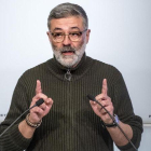El diputado de la CUP Carles Riera, en una rueda de prensa en el Parlament.