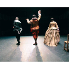 Imagen de una de las escenas de la representación de ‘La sombra del Tenorio’.