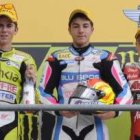 El piloto español del Bankia Aspar, Nicolás Terol, segundo clasificado, el español de Blusens, Maver