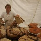 Las panaderas gallegas vendieron empanada rodeadas de ajos