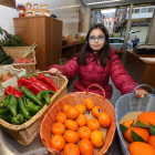 Esther Núñez, en el mercado de abastos de Ponferrada.