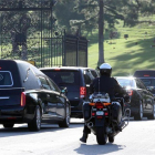 La comitiva fúnebre de Debbie Reynolds and Carrie Fisher en Los Angeles.