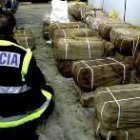 Las 2,5 toneladas de cocaína incautadas estaban en un doble fondo del barco, dividas 40 en fardos