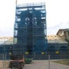 Parte de los trabajos que se están llevando a cabo en la cubierta de la iglesia de Prioro