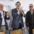 Mariano Rajoy este sábado en Murcia junto a los dirigentes regionales del PP.