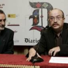 José Enrique Martínez junto a Miguel Casado, que analizó la modernidad en la obra de Gamoneda