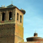 Detalle de la torre de la iglesia de Villamuñío.