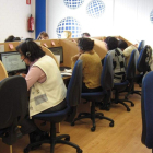 Varias trabajadores del call center CC&CC de Bembibre, en una imagen de archivo.