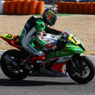 Isaac, en el momento de sufrir los problemas en su moto.