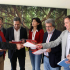 Los portavoces de los partidos recogen las propuestas de los sindicatos.