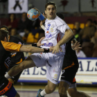 Juan Castro, durante el partido entre el Ademar y el Granollers de la temporada 2013/14.