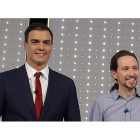 Pedro Sánchez y Pablo Iglesias, durante el debate a cuatro celebrado en Antena 3 y La Sexta  el pasado día 7.