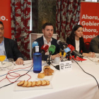 El líder provincial del PSOE, ayer, presentando la campaña. RAMIRO