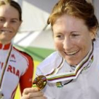 Amber Neben (d) ganadora y Christiane Soeder (i) que quedó segunda