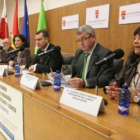 Silvia Franco, junto a Reiner Cortés, Hevia y Yolanda Zapico, ayer en el campus.