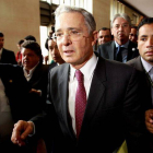 El expresidente Álvaro Uribe, tras retirarse del debate en el Congreso, el miércoles en Bogotá.