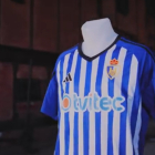 La nueva camiseta de la SD Ponferradina para la temporada 2023-2024. DL