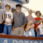 Escena de los protagonistas de la serie a bordo de ‘La Dorada’, el barco de Chanquete.