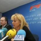 Eduardo Fernández e Isabel Carrasco en la rueda de prensa previa a la reunión del comité ejecutivo