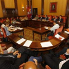 El primer Pleno del nuevo mandato municipal se celebró en el Consistorio de San Marcelo.