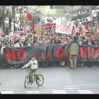 Cerca de 10.000 leoneses salieron este fin de semana a la calle para gritar su rechazo a la guerra en Irak.