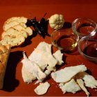 Ingredientes principales para elaborar el bacalao molinero.