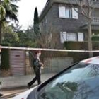 Agentes de la Policía Autonómica vigilan la casa del empresario de la construcción Joan Alsina