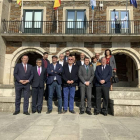 Antonio Silván, alcalde de León y presidente de la Asociación de Municipios del Camino de Santiago, presidió la firma en Compostela