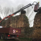 La empresa Gonfer Construcciones se encargó de retirar los nidos del castillo. DL