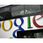 Pasajeros pekineses en un autobús de Google.