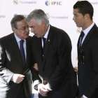 Ronaldo defiende públicamente a Ancelotti, que aún no conoce la opinión de Florentino