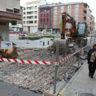 Las obras en marcha en la calle Monasterio de Montes. L. DE LA MATA
