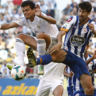 Pepe despeja el peligro del área defendida por Casillas.
