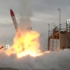 El cohete privado japonés Momo-2 explota nada más despegar por un fallo en el motor.