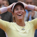 Muguruza muestra su alegría tras confirmar su pase a la final en París.