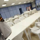 Vista de una de las nuevas salas para no admitidos en el aeropuerto