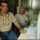 José Luis Torre y Miguel Ángel Lareo atienden la oficina en Laciana