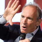 Tim Berners-Lee, durante un discurso en el CERN con motivo del 30º aniversario de la Web.