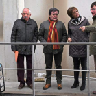 El presidente de la CHD, Juan Ignacio Diego (d), durante la visita a la Edar de Cuéllar (Segovia). P. MARTÍN