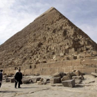 La gran pirámide de Keops, en Giza, a las afueras de El Cairo.