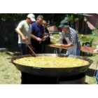 Cáritas organizó una gran paellada en la localidad de El Valle