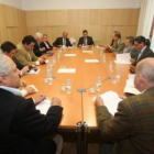 Imagen de la reunión que el patronato de la fundación mantuvo ayer en León.