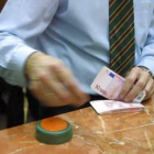 Las señales de crisis no impidieron que los leoneses siguieran endeudándose durante el año pasado