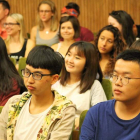 El primer acto informal para los estudiantes extranjeros se celebró ayer. DL