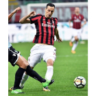 Nikola Kalinic durante un partido con el Milán. /