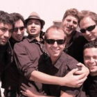 Los componentes de la banda leonesa Demonio González.