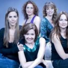 Imagen del cuadro artístico que protagoniza esta noche el espectáculo teatral «Gatas»
