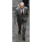 El juez José Castro a su salida de los juzgados el sábado.