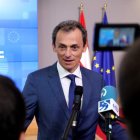 Duque habla con los medios ayer, en Bruselas. YUVAL MOLINA OBEDMAN